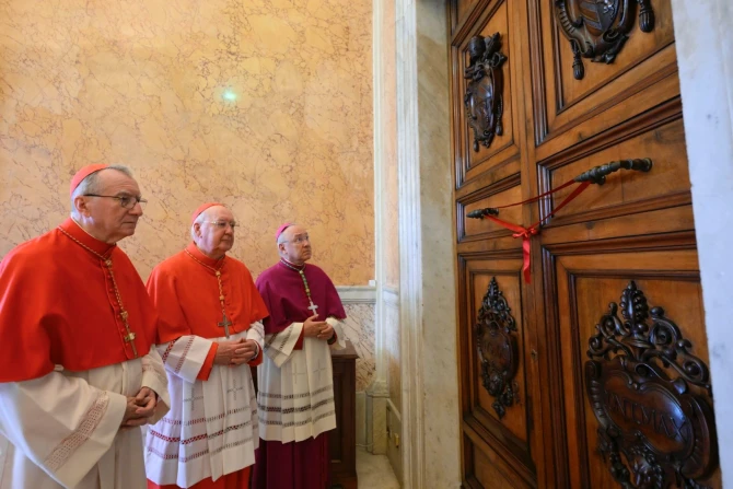 PapalApartmentSealing