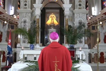 Archbishop Dionisio Guillermo García